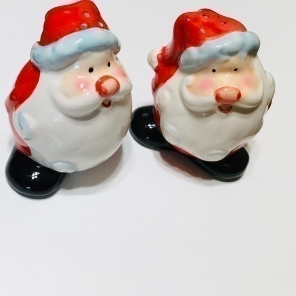 Santa Salt and Pepper Set - NWB
